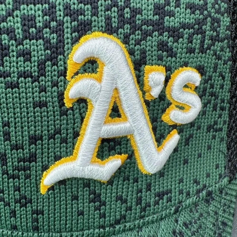 Under Armour new oakland